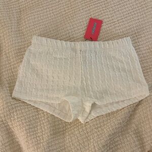 Edikted White Textured Women Shorts